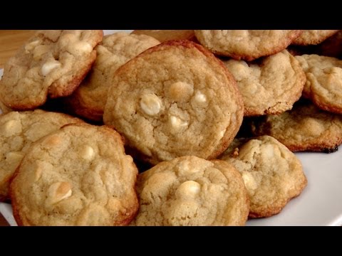 White Chocolate Macadamia Nut Cookies - Laura in the Kitchen Episode 170