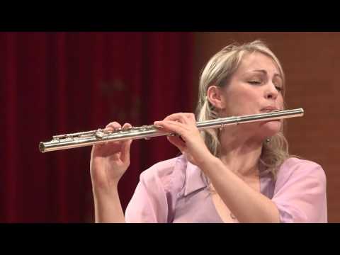 Katherine Bryan plays Massenet's Meditation from Thais