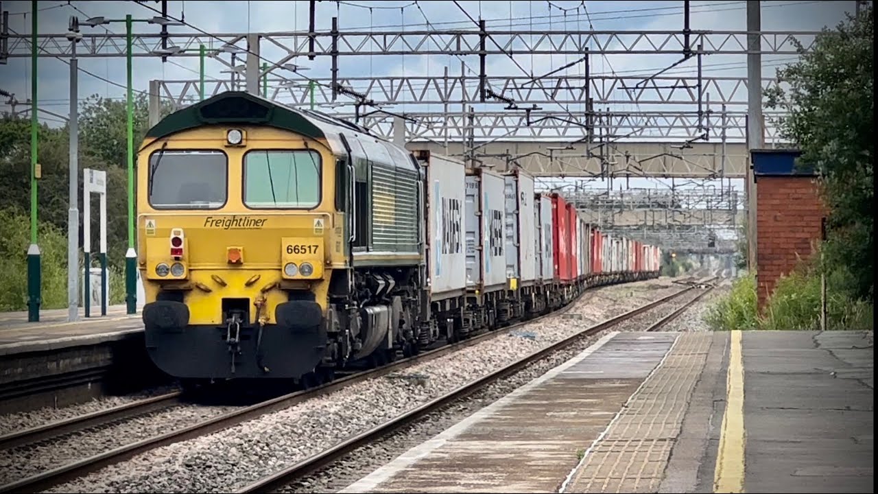 Acton Bridge and Crewe station with a epic mix of trains 🚂 and lots of tones 4/07/23