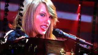 Taylor Swift tearing up - All Too Well | Red Tour MEIS, Jakarta