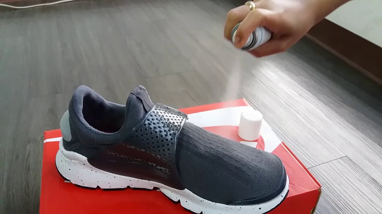 31 Spray on Nike Sock Dart