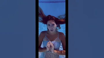 What It S Like To Be An Underwater Model Mermaid 