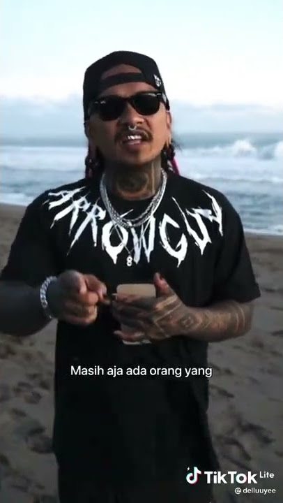 tong kosong nyaring bunyinya