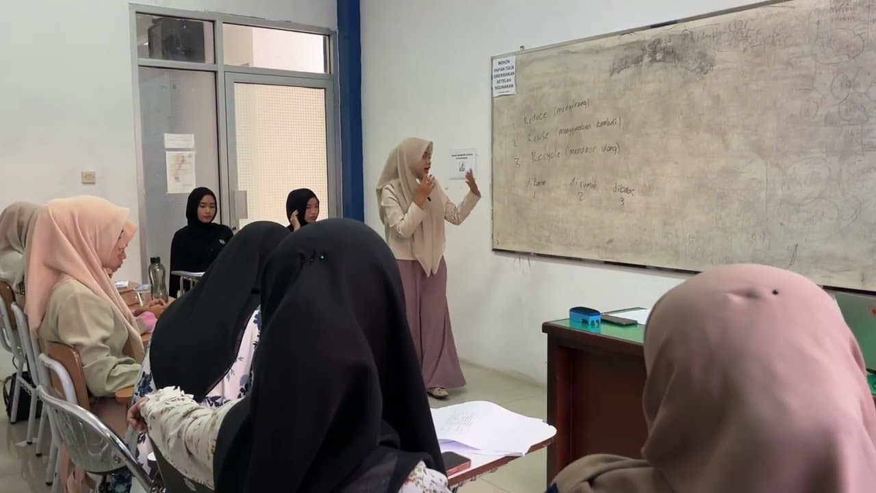 Kelompok 2 Mikroteaching PMAD “Sampah dan Pengelolaannya”