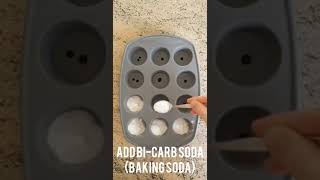 Fizzing colours - Bicarb soda and vinegar! Great toddler experiment