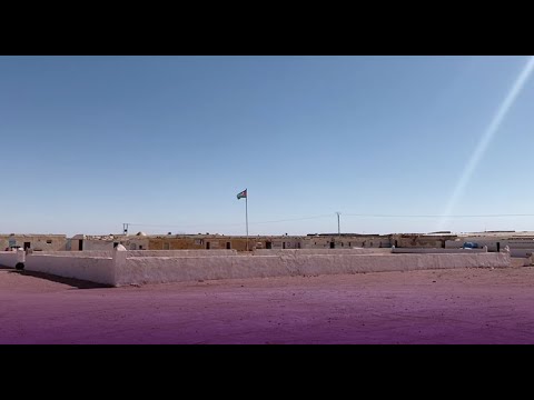 (EN/ES/FR/PT) Uma bandeira fincada na areia: mulheres saarauís construindo soberania