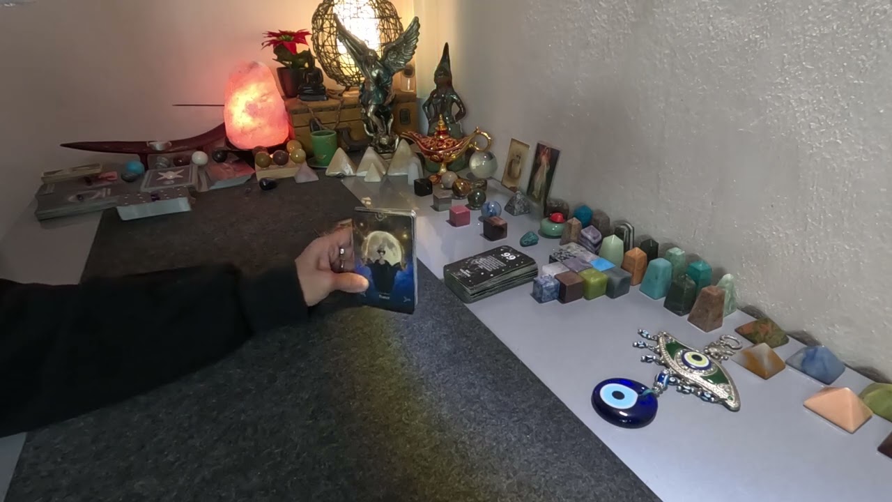 RESPIRA PROFUNDO Y SUELTA EL CONTROL DEJATE GUIAR .LLEGAN BENDICIONES Y UN PERDÓN