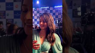 Celebrity Alia Bhatt Candid Moments With Her Fans At An Awards Show Throwback Net Worth