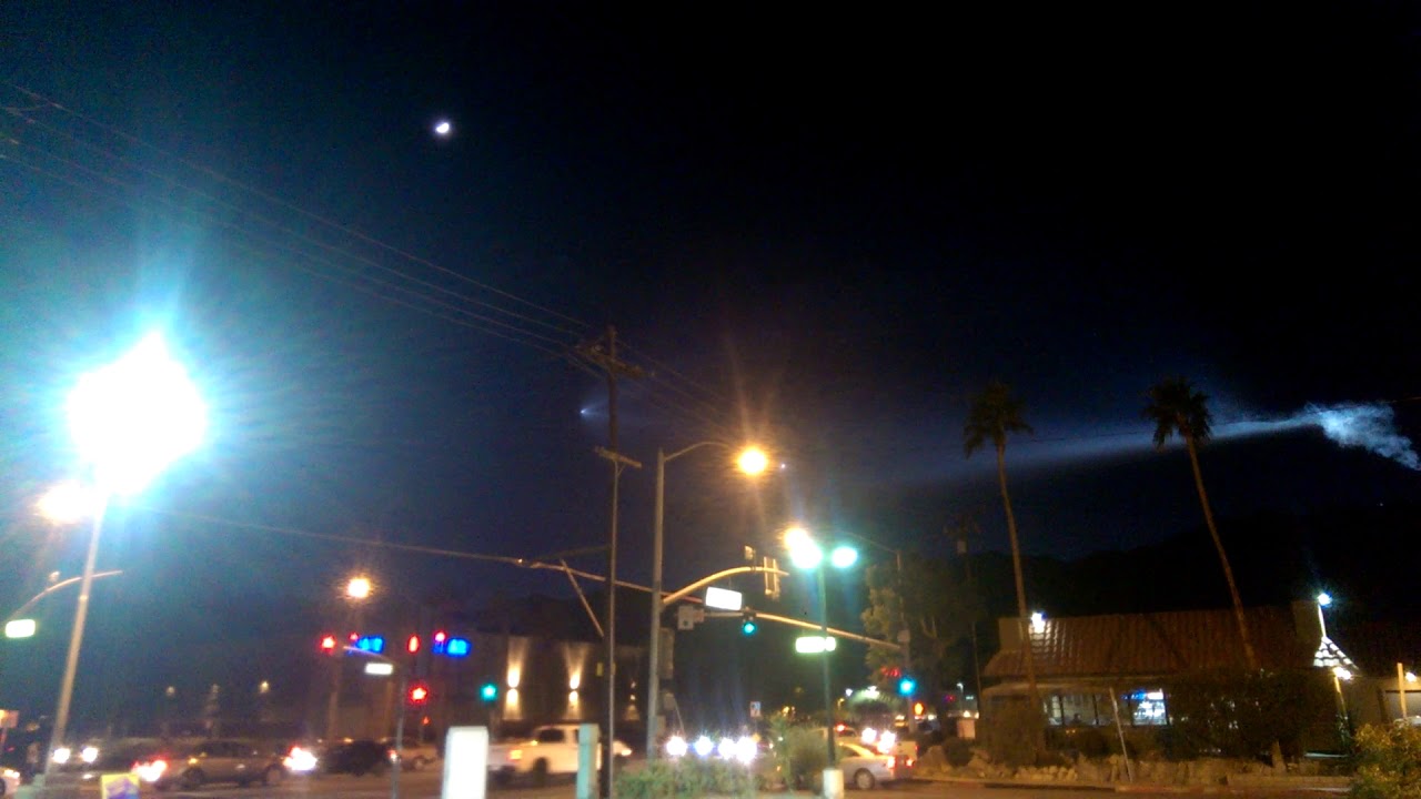SpaceX launch causes car crash in Palm Springs - YouTube