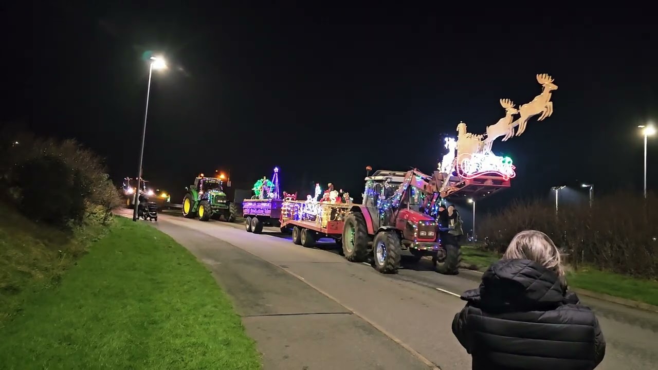 @ShetlandYoungFarmers  2025 Christmas Tractor Run.