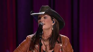 Terri Clark: "80's Ladies" by K.T. Oslin Live on the Grand Ole Opry