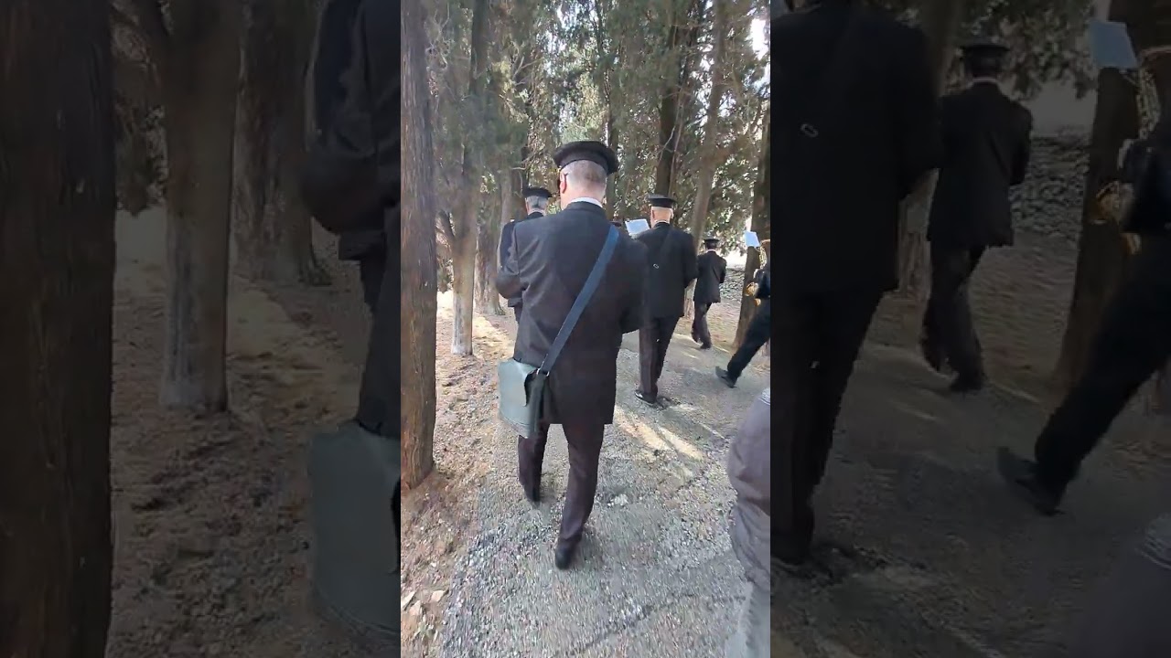 Manifestazione 1 novembre a Locorotondo. Marcia Lacrime e fiori M°Nino Ippolito