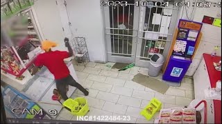 Man uses sledgehammer to rob convenience store in Houston area