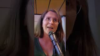 Ángela Triana Mira Que Tetas Tengo, No Me Puedo Quejar De Nada