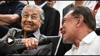 Download lagu Pergeseran Dengan Istana Johor: Anwar Sokong Dr M mp3