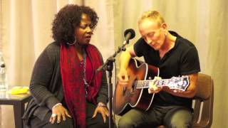 Phil Collen & Debbi Blackwell-Cook Perform Paul Rodgers classic 'Muddy Waters' at Gerson Inst.