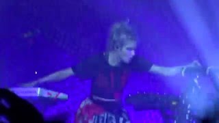 Grimes - Manchester Academy 12-03-2016 - Oblivion