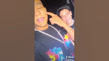 سامر المدنى وعصام صاصا لايف ياكوين ولابسه تاج انا لحضنك محتاج 