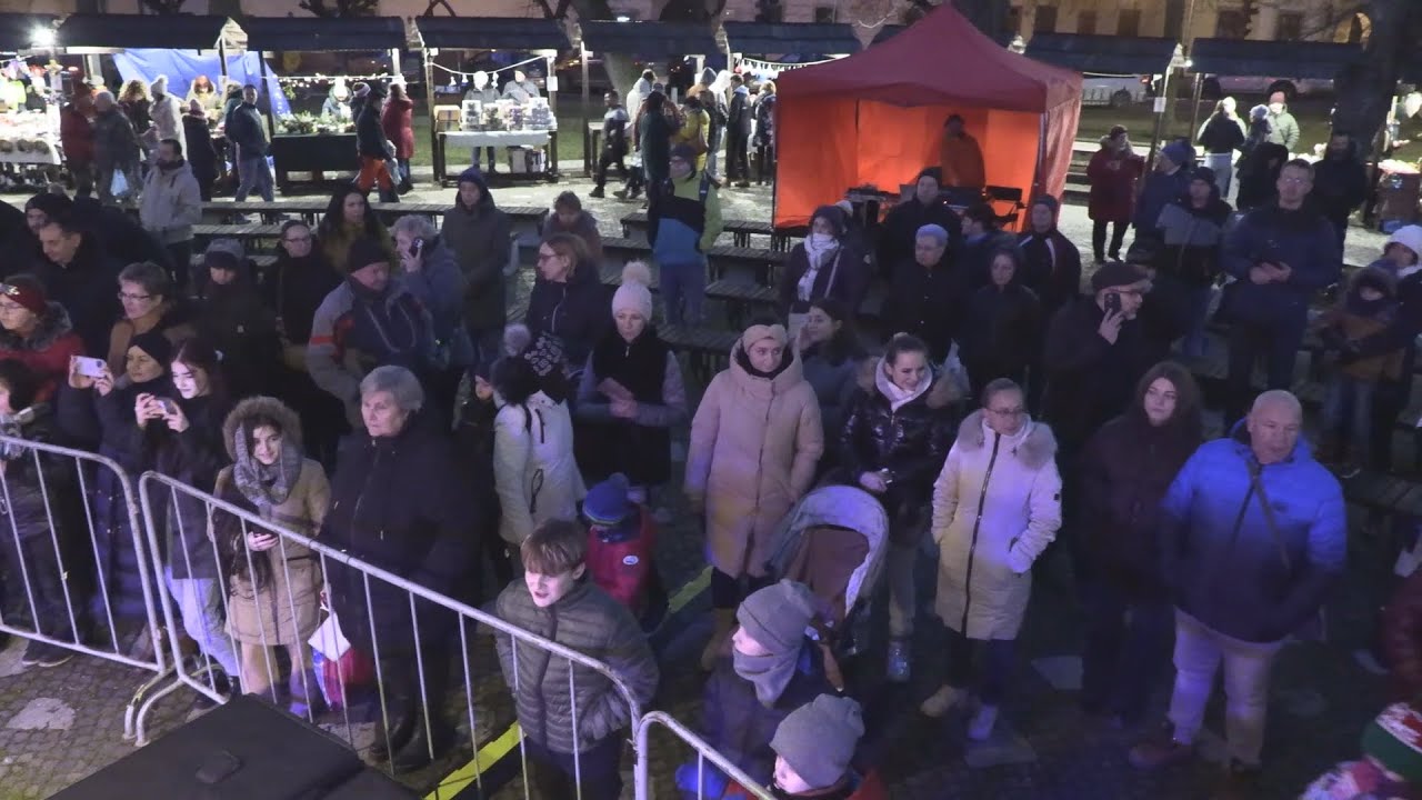 [1/51] Vianočný remeselný trh v Levoči pritiahol stovky návštevníkov (24. 12. 2024)