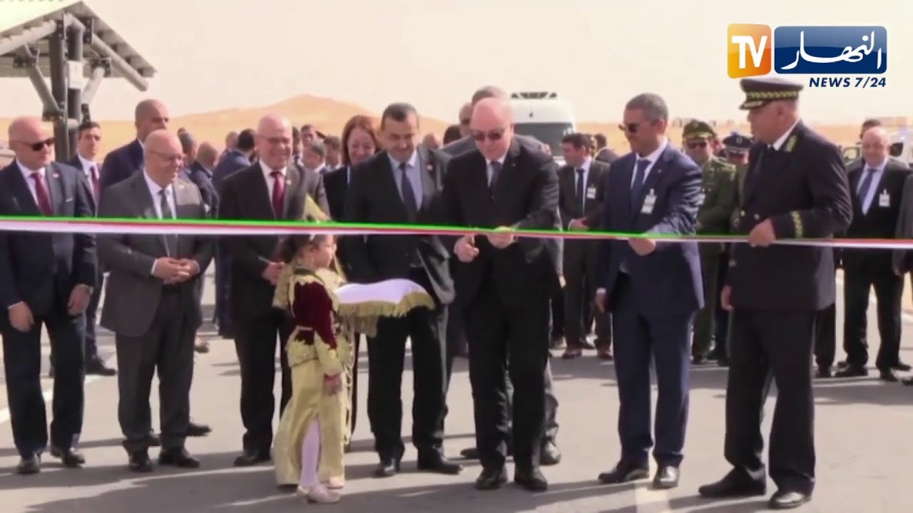 الوزير الأول يدشّن مركز الفصل والضغط بحاسي مسعود