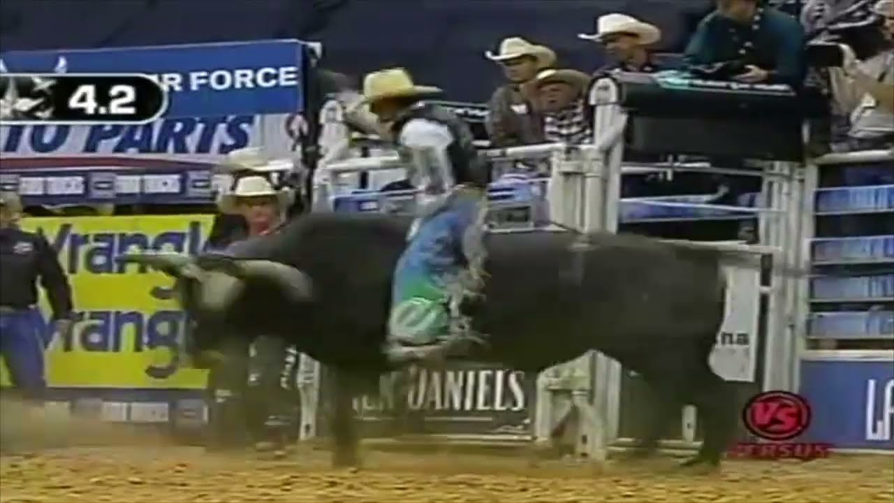 Brian Canter vs Cat Man Do - 09 PBR San Antonio (88.5 pts)