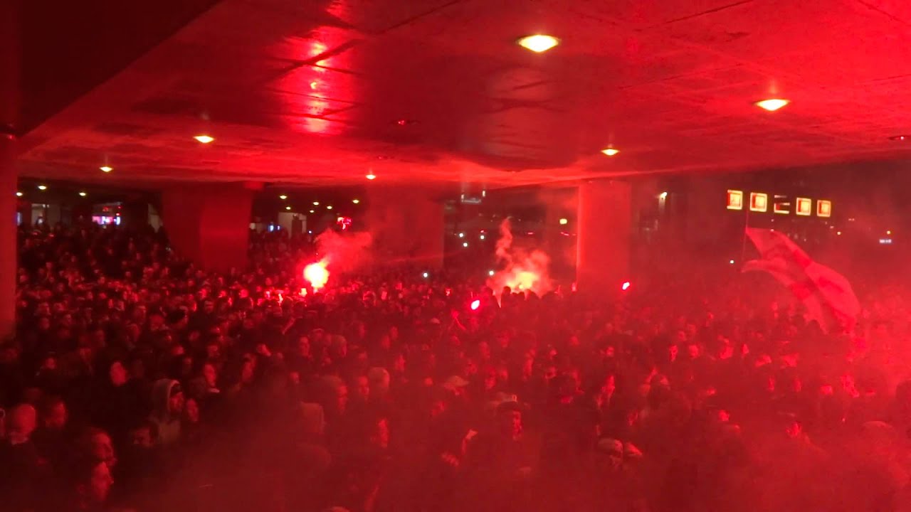 Entrada Ajax Amsterdam Part I (Ajax - Vitesse 18-12-2014)