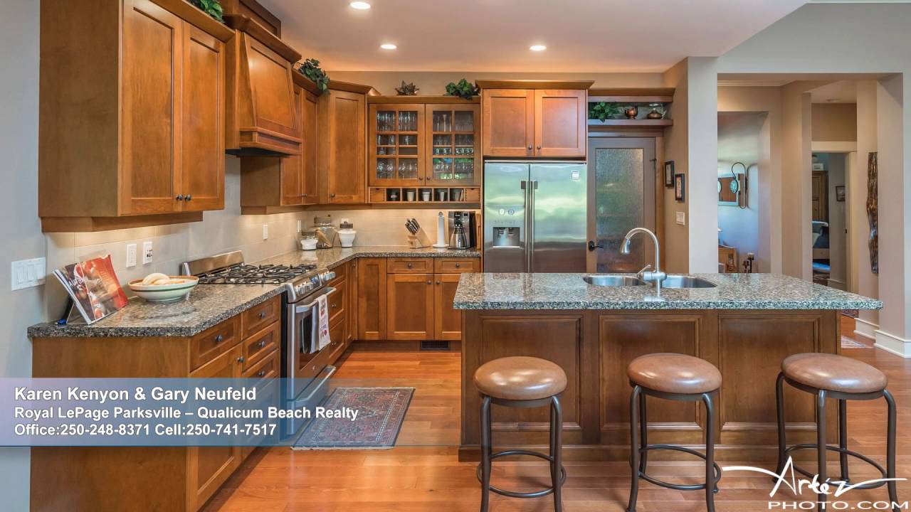 677 Eaglewood Ct, Qualicum Beach BC YouTube