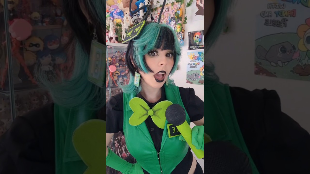 Vee transition! #roblox #comiccon #dandysworld #vee #cosplay #transformation
