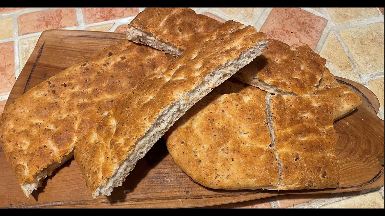 crescia con i grasselli o (GRESSCELLI) tradizione MARCHIGIANA