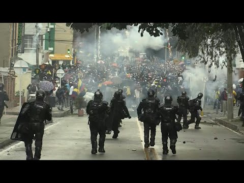 Al menos 17 muertos y 800 heridos en cinco días de disturbios en Colombia | AFP