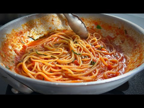 トマトの酸味は飛ばすな！【トマトのペペロンチーノ】トマト缶で作る絶品パスタ