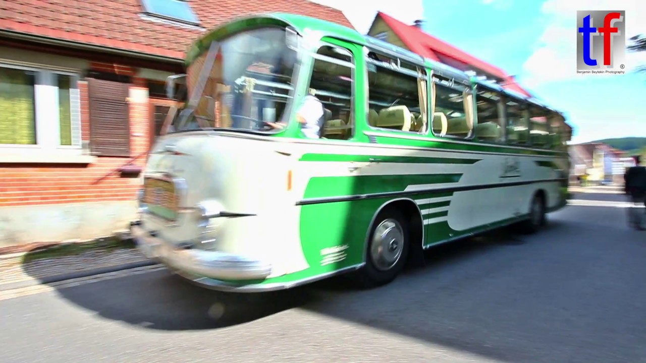 Classic Kassbohrer Setra S12 Oldtimer Bus Fahrt Vorbei Berglen