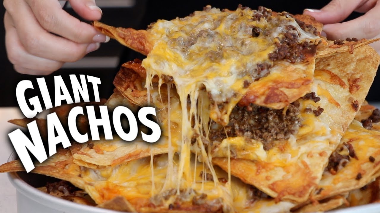 DIY LOADED NACHOS VS MOVIE NACHOS | HellthyJunkFood