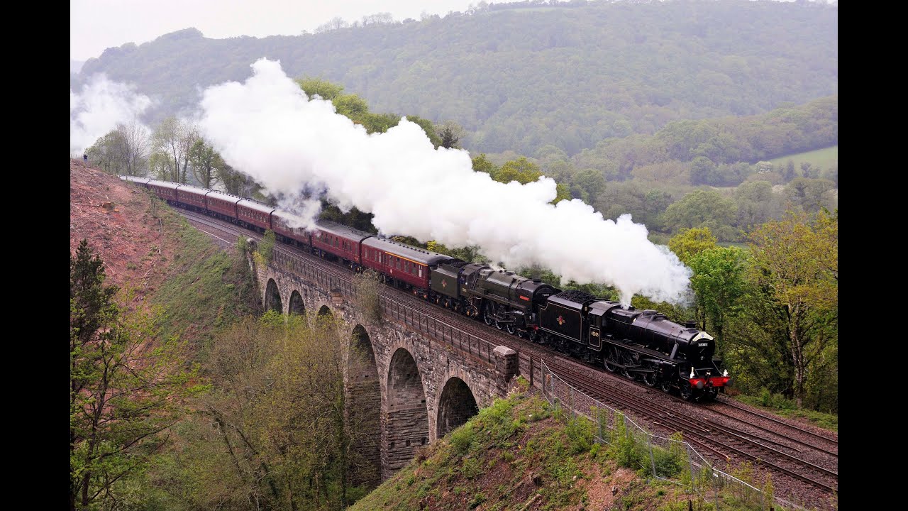 45305 + 70013 OLIVER CROMWELL AT CLINNICK VIADUCT WITH THE 'ROYAL DUCHY' - 30th April 2011