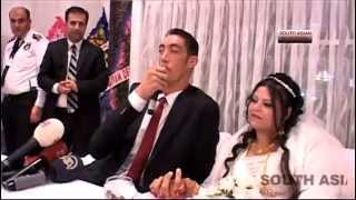Video: How the World's Tallest man got married Video: How the World's Tallest man got married