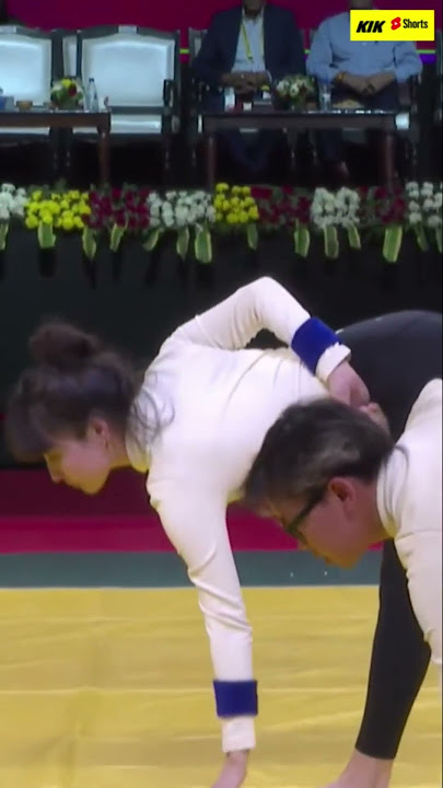 'Gadis-gadis Mongolia Menggemparkan Panggung dengan Yogasana Tersinkronisasi! 🔥🧘‍♀️'