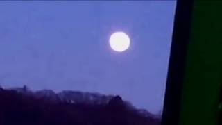 Wave of UFOs Hit During New Year [SIGHTING]