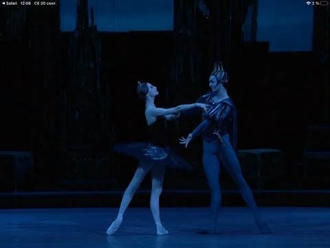 "Swan Lake". Act 2. Svetlana Zakharova, Denis Rodkin, Artemiy Belyakov. Bolshoi Theatre, 2015.