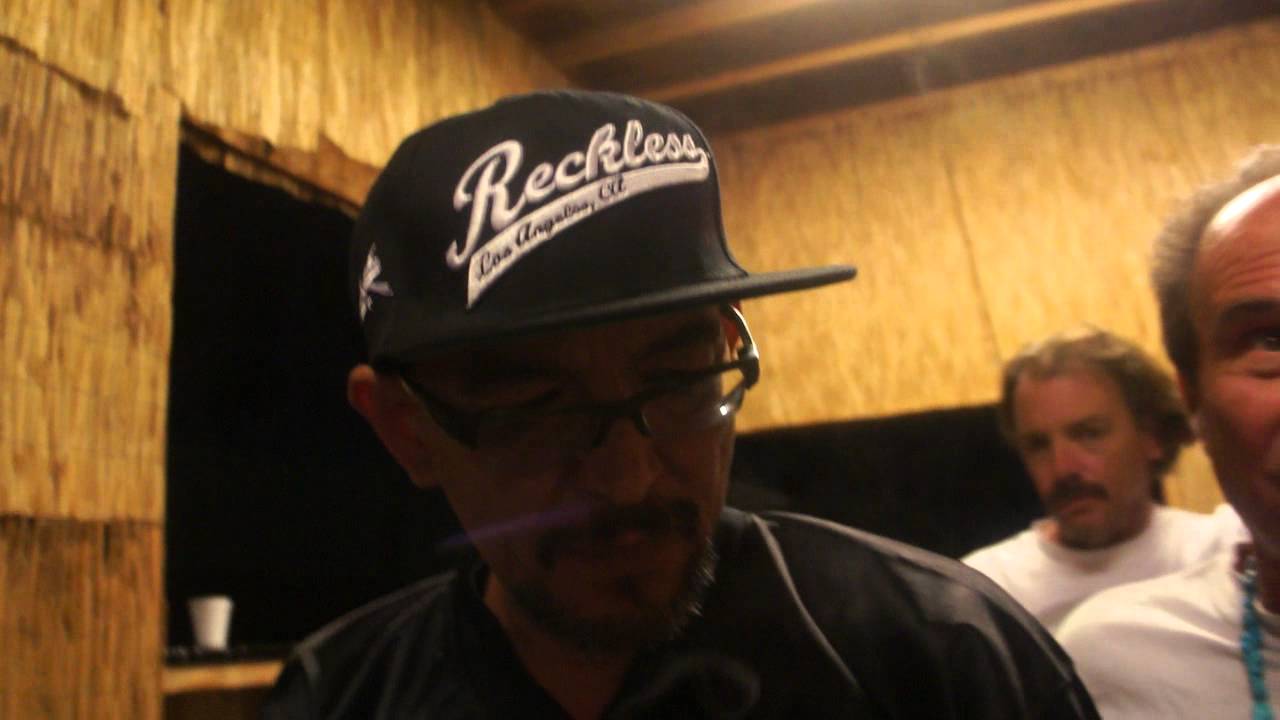 SR. FUMO BLSSES THE SPORT