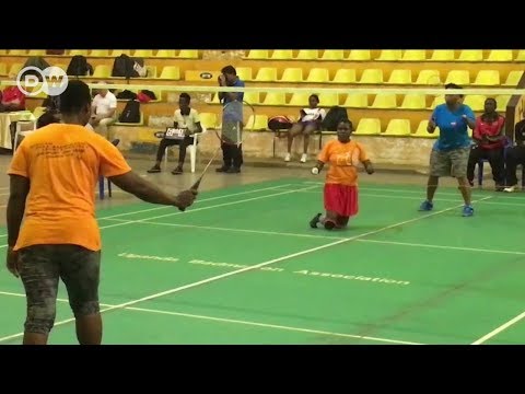 Video: Wakati wa mechi ya badminton itabainishwa vipi ni nani anayehudumia?