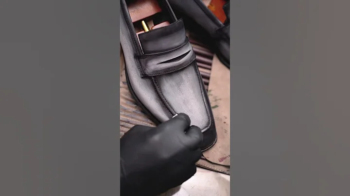 GIFENNSE SHOES | The coloring process of Grey loafers L  #mensshoes #footwear #fashion