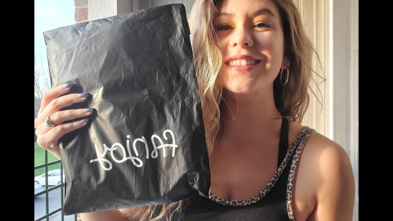 Me reviewing Kian Lawley, Bobby Mares merch!