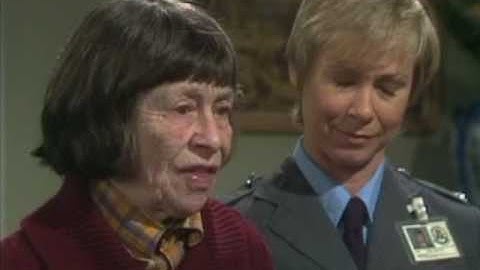 Prisoner Cell Block H - Two funny Lizzie Birdsworth moments! Bugger and knickers