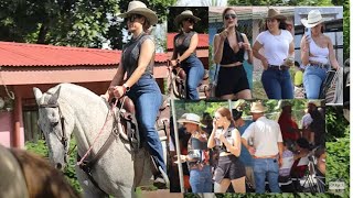 Amazing Women Horse Riders Cabalgata El Povernir Pococi