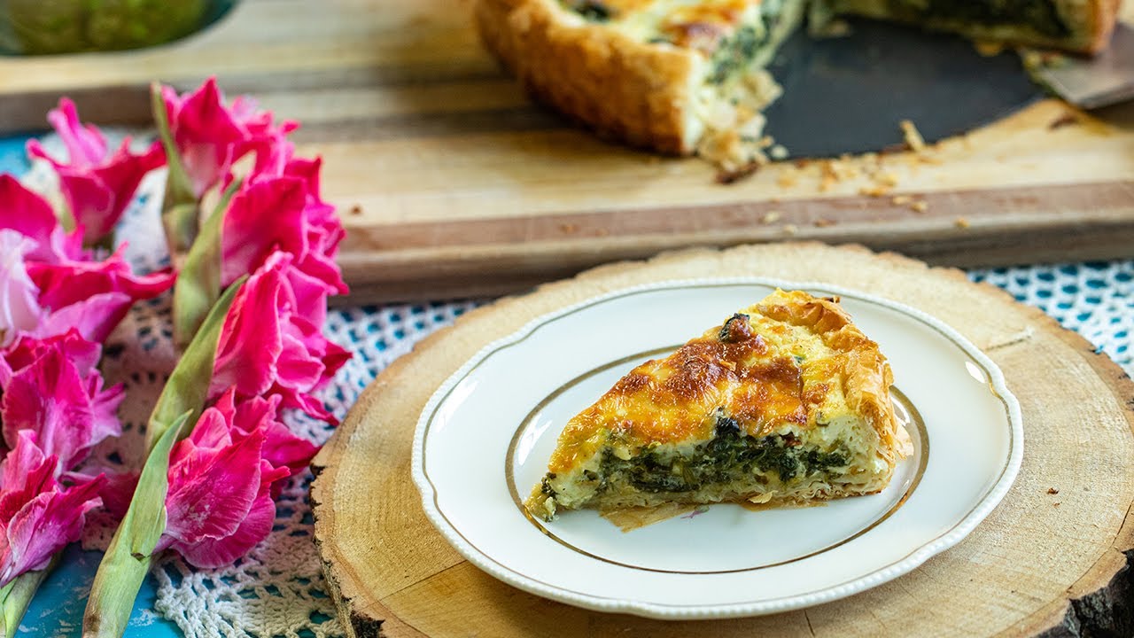 Spinach & Cheese Phyllo Tart: Tarta me spanaki & feta