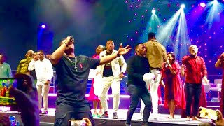 Ayanda Ntanzi | UMoy’ Oyingcwele ft Spirit of Praise 9 (Live in Cape Town)