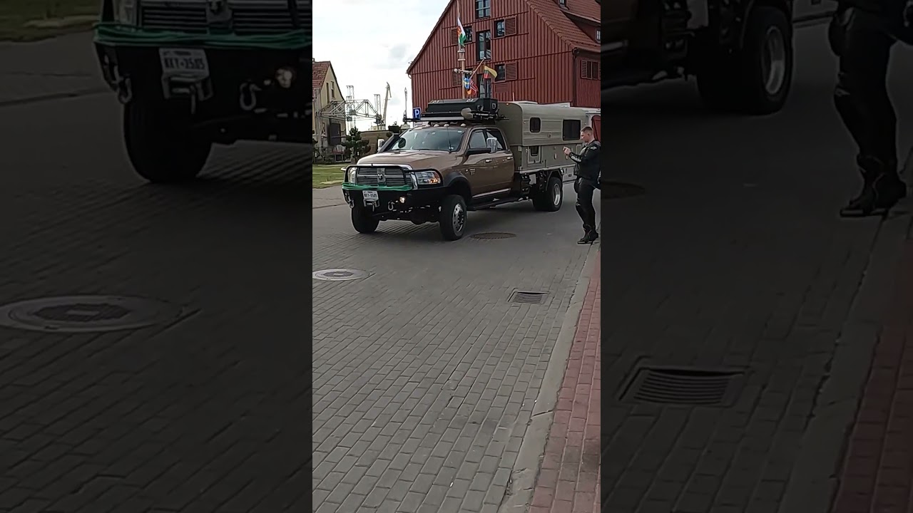 🚙  You don't see something like this every day! Dodge Ram 5500 Alaskan Camper in my city!  