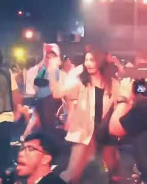 VIRAL di Story WA - Ijinkan aku untuk terakhir kalinya (Sintya Marisca) goyangnya manjahh