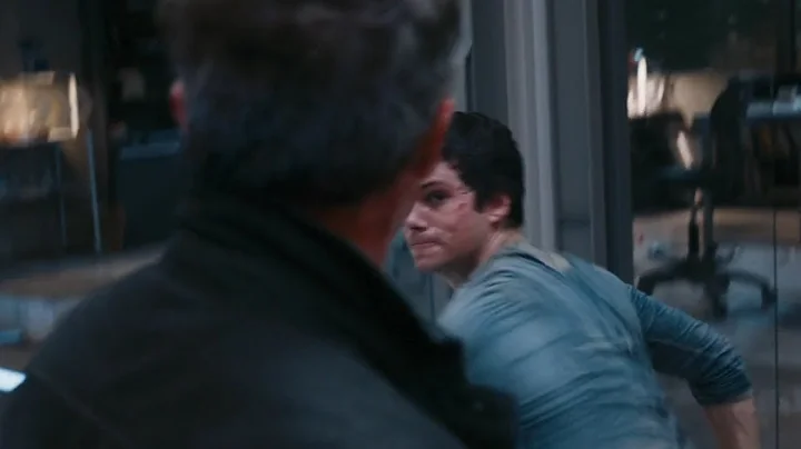 Teresa saves Thomas and he fights Janson [The Deat...