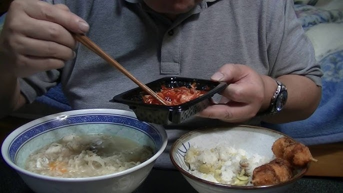 サッポロ一番塩ラーメン 暑い夏におすすめ 冷やし塩ラーメンの作り方 豚肉とレモンがさっぱり美味しい Youtube
